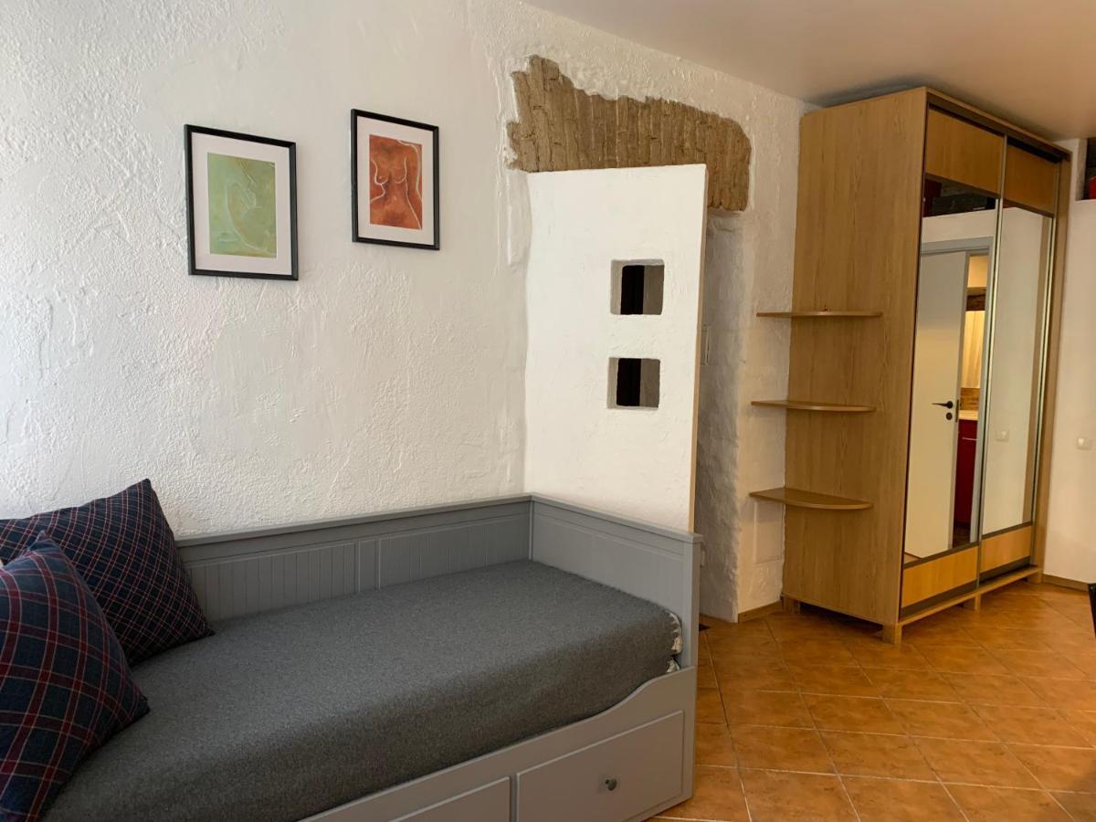 Old Studio Apartment Vilnius Exterior photo