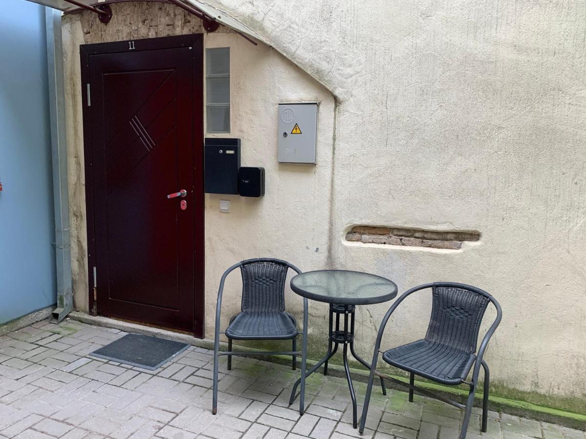 Old Studio Apartment Vilnius Exterior photo